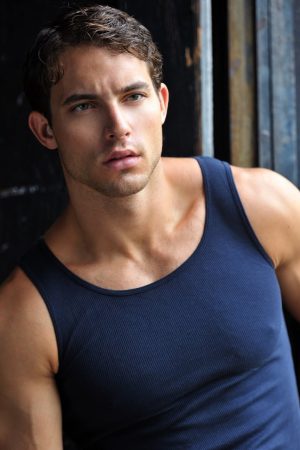 Besoin d’un plan cul à Cholet ce soir, j’ai la tête pleine et le corps en feu Mathis - rencontre-Gay-Cholet