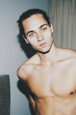 Julien - rencontre-Gay-Ivry-sur-Seine