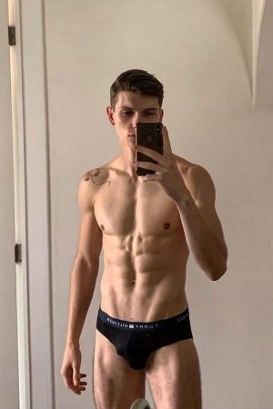 Ose m’appeler pour un switch inattendu Adrien - rencontre-Gay-Sarlat-la-Canéda