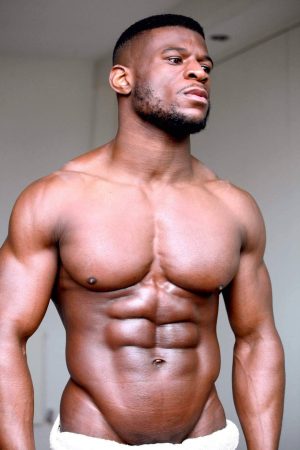 Viens kiffer entre mecs, rien de compliqué Mamadou - rencontre-Black-Strasbourg