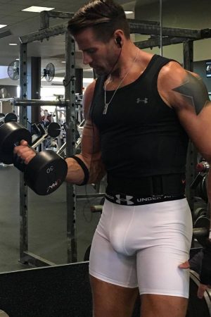 Viens t’amuser avec un mec chaud et généreux à Nice Antonin - rencontre-Gros-Nice