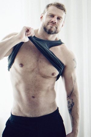 Plaisir sans attache à Tours Soldier - rencontre-Daddy-Tours