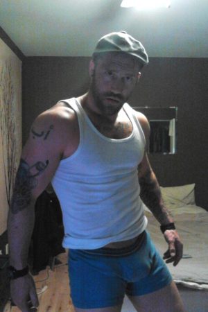 Célibataire en ville, cherche compagnie chaude Claude - rencontre-Daddy-Pantin