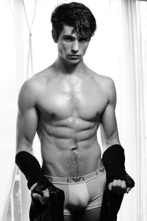 Une nuit, un corps Thibault - rencontre-Gay-Cannes