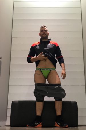 Je fais des crêpes comme un chef ! Ludovic - rencontre-Gay-Cergy