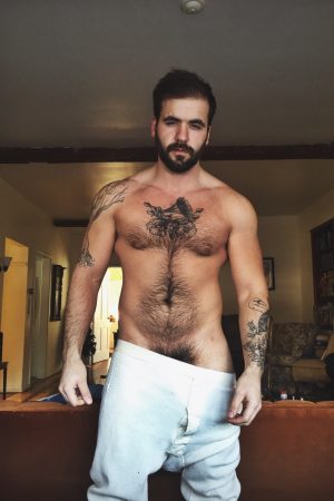Une soirée pour rire ensemble Damien - rencontre-Gay-Angers