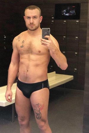 35 ans et prêt à tout pour une soirée chaude Antoine - rencontre-Gay-Strasbourg