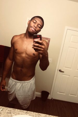 Marwane, 27 ans et fraîchement douché Marwane - rencontre-Minet-Corbeil-Essonnes
