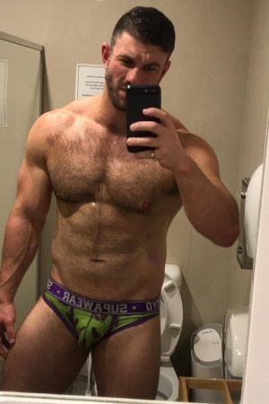 Bastien - rencontre-Daddy-Saint-Brieuc