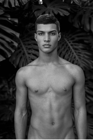 Raphaël - rencontre-Naturiste-Marseille